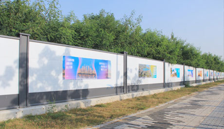大通建材鋼圍擋、pvc圍擋符合深圳市政府統(tǒng)一標(biāo)準(zhǔn)的圍擋，美觀環(huán)保、安全穩(wěn)固。